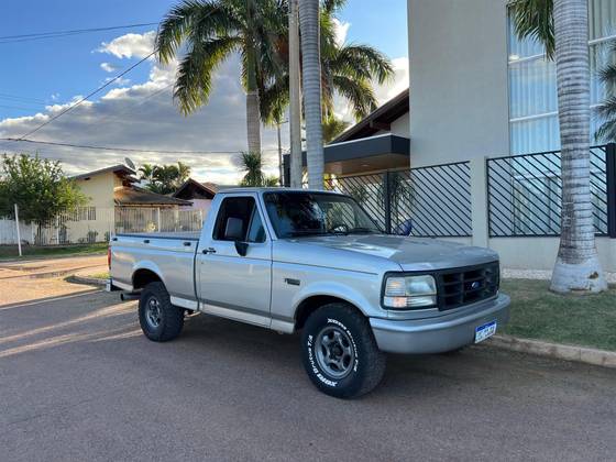 FORD F-1000 4.3 XL 4X2 CS TURBO DIESEL 2P MANUAL FORD F-1000 4.3 XL 4X2 CS TURBO DIESEL 2P MANUAL